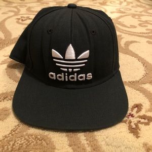 ADIDAS HAT/CAP